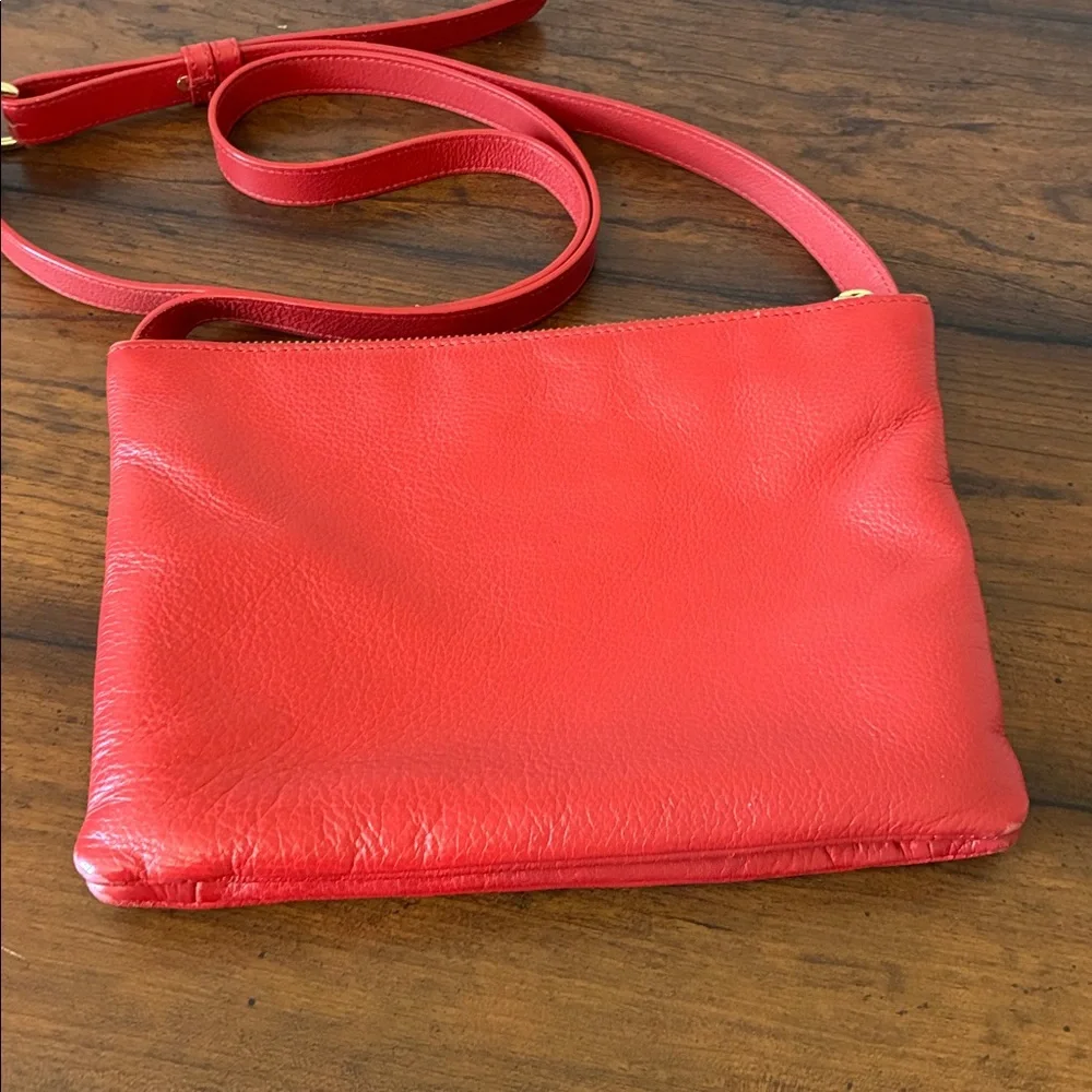 SAKS FIFTH AVENUE Red Genuine Leather Crossbody Bag Shoulder Purse‎ Three Pocket